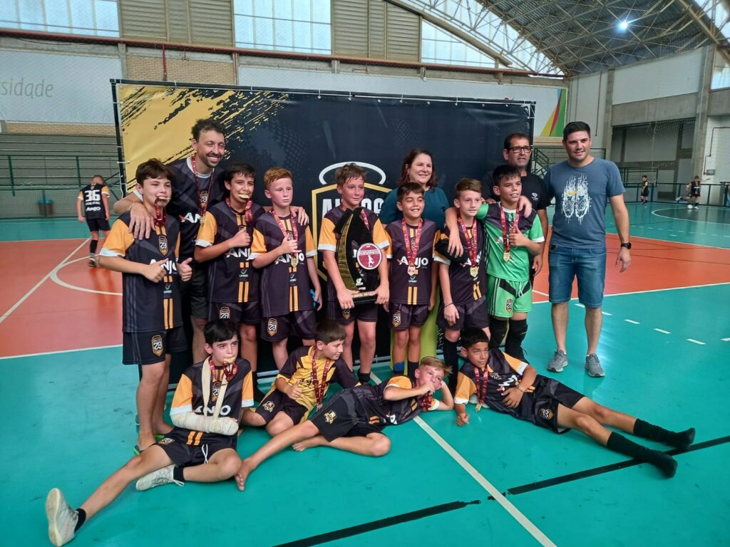 ACR ARCOZELO VENCE O TORNEIO EXTRAORDINÁRIO JUNIORES A